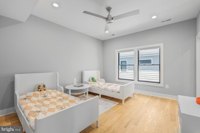2600 3rd St N, Arlington, VA 22201 - bedroom featuring baseboards, light wood-type flooring, and visible vents