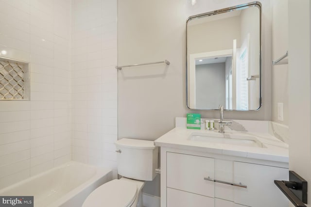 2600 3rd St N, Arlington, VA 22201 - full bathroom featuring shower / bath combination, vanity, and toilet