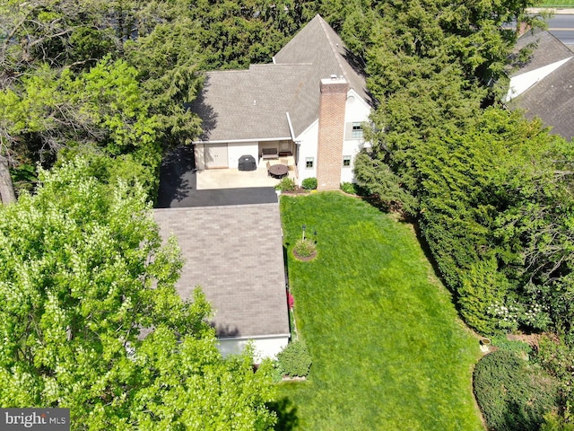 aerial view of property and surrounding area