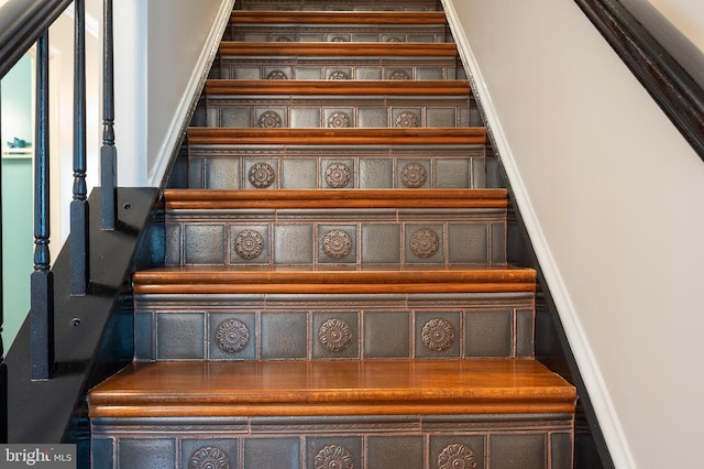 7228 Devereux Ct, Alexandria, VA 22315 - staircase with a high ceiling