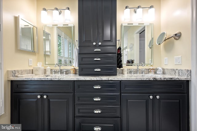 7228 Devereux Ct, Alexandria, VA 22315 - full bath with double vanity