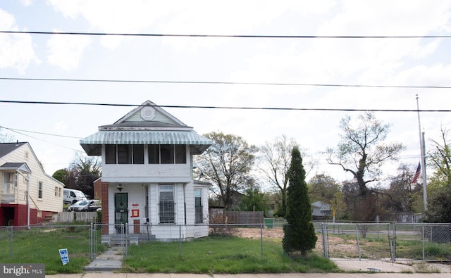 703 59th Ave, Capitol Heights, MD 20743 - view of front facade featuring a fenced front yard