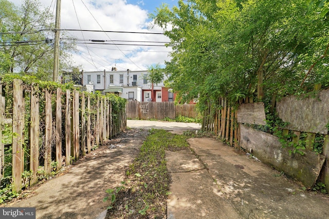 1714 Abbotston St, Baltimore, MD 21218 - view of yard featuring fence