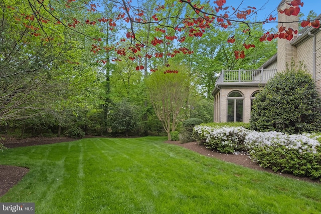 6530 Heather Brook Ct, Mclean, VA 22101 - view of yard with a balcony