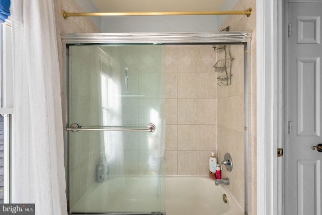 full bathroom featuring enclosed tub / shower combo