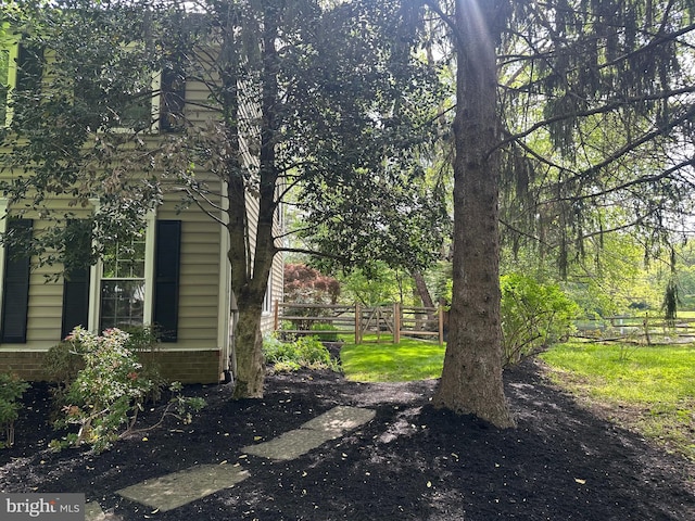 view of yard featuring fence