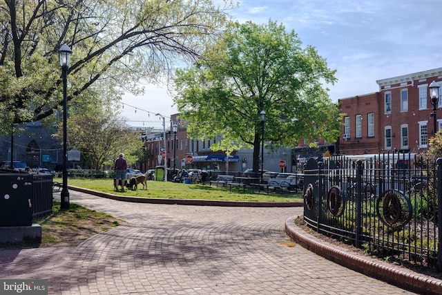 2331 Cambridge Walk, Baltimore, MD 21224 - surrounding community with fence