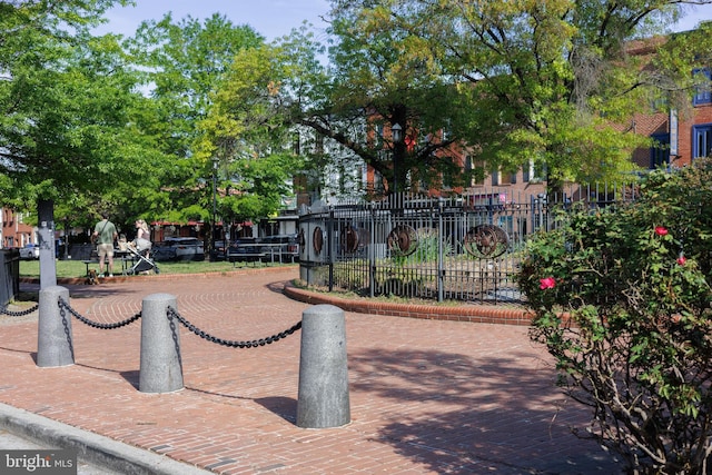 2331 Cambridge Walk, Baltimore, MD 21224 - surrounding community featuring fence