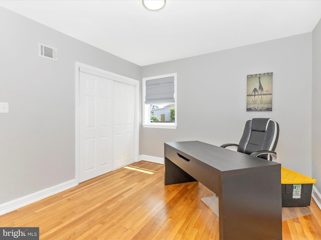 507 Kerwin Ct, Silver Spring, MD 20901 - home office with light wood finished floors and baseboards