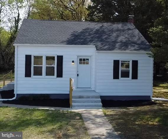 17 Pineview Ter, Bridgeton, NJ 08302 - view of front of house featuring roof with shingles and a chimney