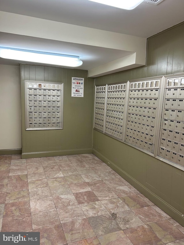 3100 S Manchester St Unit 113, Falls Church, VA 22044 - view of property's community with mail area