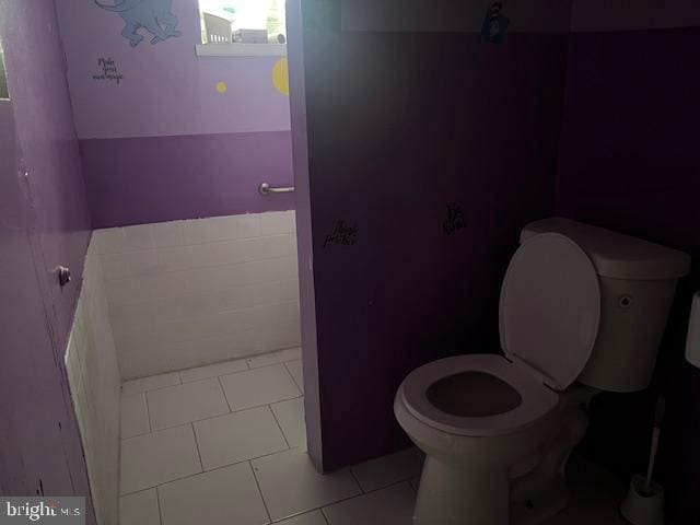 4900 N 11th St, Philadelphia, PA 19141 - bathroom with toilet and tile patterned floors