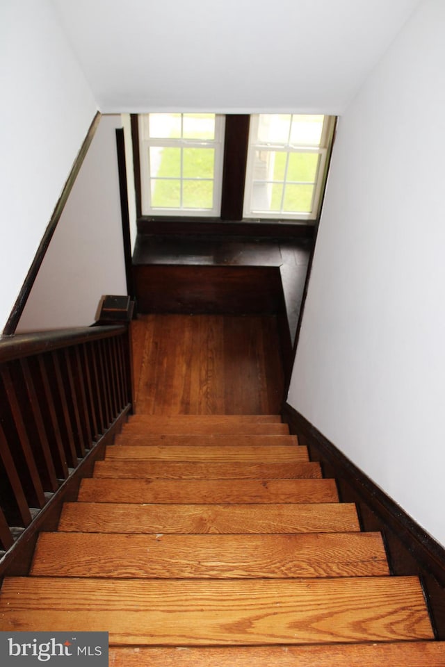 408 Prince George St, Cumberland, MD 21502 - view of stairs