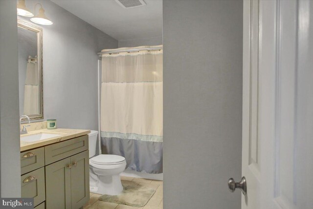2284 Pine Rd, Newville, PA 17241 - full bath featuring tile patterned floors, vanity, toilet, a shower with shower curtain, and visible vents