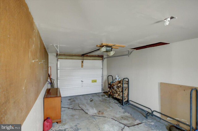 2284 Pine Rd, Newville, PA 17241 - garage featuring a garage door opener