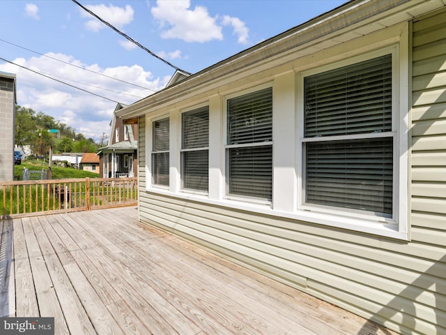 819 Manns Ter, Cumberland, MD 21502 - view of wooden deck