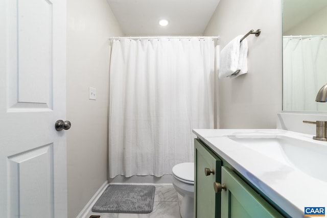 full bath featuring recessed lighting, marble finish floor, toilet, vanity, and a shower with shower curtain