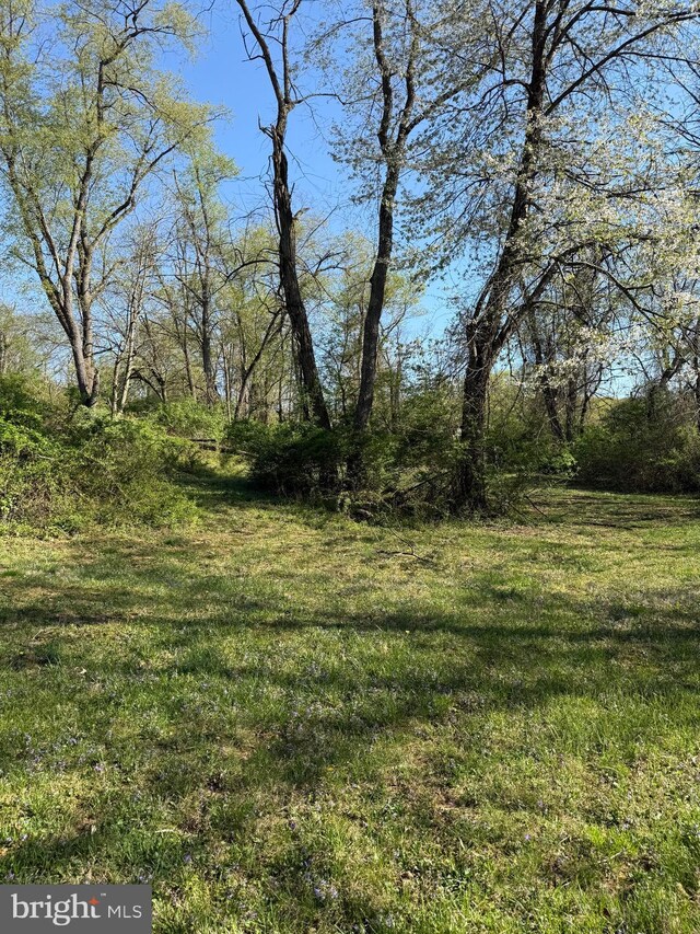 Gary Dr, Dallastown, PA 17313