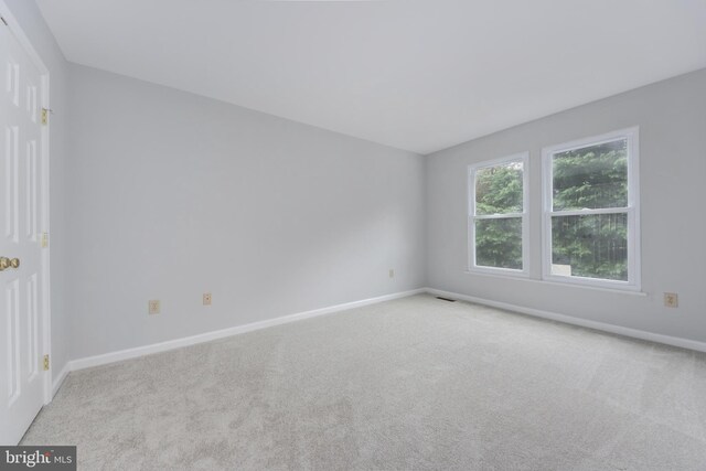 13434 Fairland Park Dr, Silver Spring, MD 20904 - carpeted empty room featuring baseboards