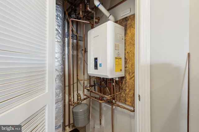 820 Belmont Bay Dr Unit 405, Woodbridge, VA 22191 - utilities featuring water heater
