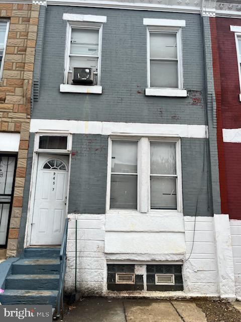 2457 N Gratz St, Philadelphia, PA 19132 - view of property featuring entry steps and brick siding