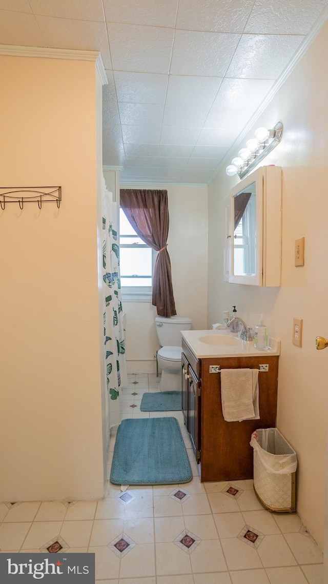 718 Walnut St, Royersford, PA 19468 - full bathroom featuring ornamental molding, vanity, toilet, curtained shower, and tile patterned flooring