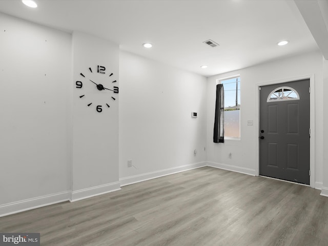 3833 Reisterstown Rd, Baltimore, MD 21215 - entrance foyer featuring visible vents, recessed lighting, baseboards, and wood finished floors