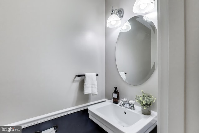 11378 Cromwell Ct, Woodbridge, VA 22192 - bathroom featuring a sink