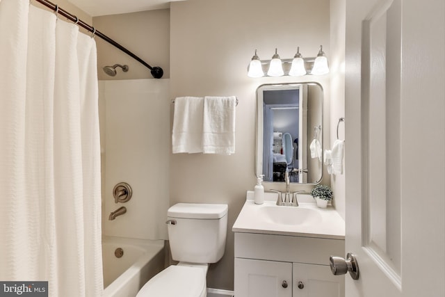 11378 Cromwell Ct, Woodbridge, VA 22192 - bathroom with shower / tub combo, toilet, and vanity