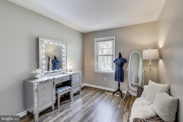 11378 Cromwell Ct, Woodbridge, VA 22192 - living area featuring baseboards and wood finished floors