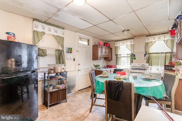 804 W King St, York, PA 17403 - dining area with a drop ceiling and light wood-style flooring