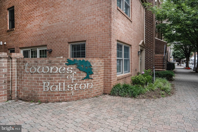 4223 N Carlin Springs Rd, Arlington, VA 22203 - view of community sign