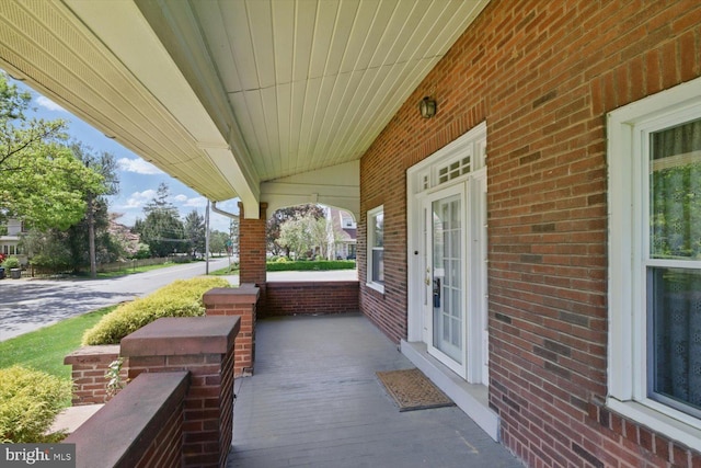 103 Pleasure Rd, Lancaster, PA 17601 - view of patio / terrace featuring covered porch