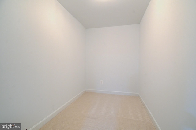 7820 Elsinore Dr, Manassas, VA 20112 - unfurnished room with baseboards and light colored carpet