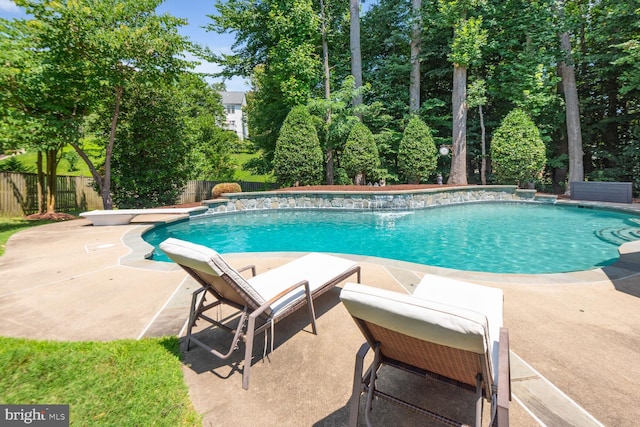 7820 Elsinore Dr, Manassas, VA 20112 - view of pool featuring a patio, a fenced in pool, and fence