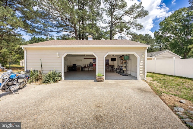 1713 Emerson Ave, Salisbury, MD 21801 - detached garage with fence
