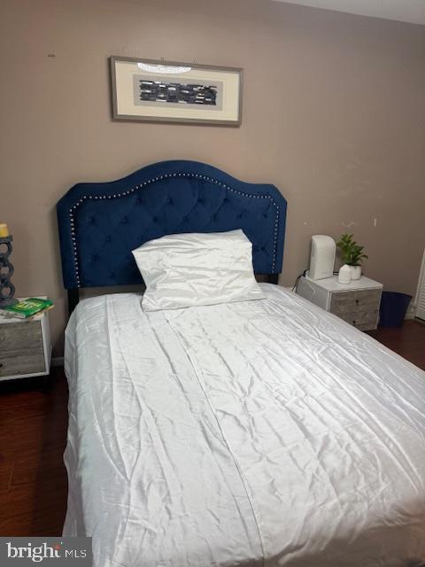 18413 Stone Hollow Dr, Germantown, MD 20874 - bedroom with wood finished floors