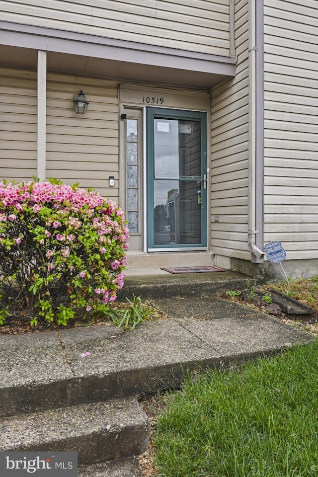 10519 Stonington Ln, Manassas, VA 20109 - view of property entrance