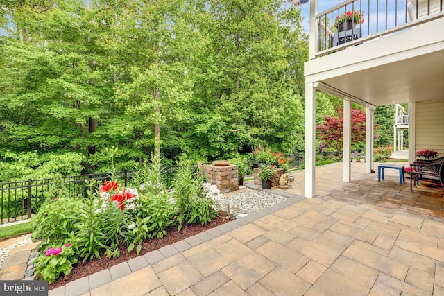 84 Battery Point Dr, Fredericksburg, VA 22406 - view of patio featuring a balcony
