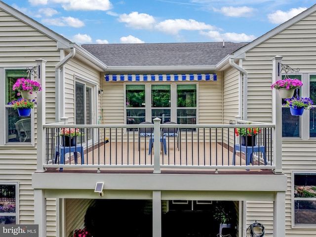 84 Battery Point Dr, Fredericksburg, VA 22406 - wooden terrace featuring an attached garage