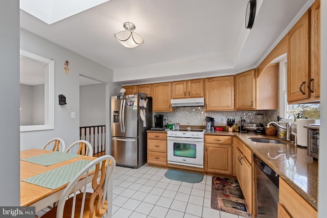 2411 Nickoles Dr, Sykesville, MD 21784 - kitchen with a sink, stainless steel fridge, dishwasher, under cabinet range hood, and electric stove