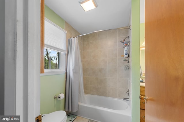 2411 Nickoles Dr, Sykesville, MD 21784 - full bath featuring shower / tub combo and toilet