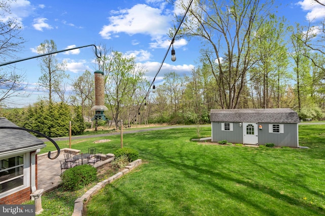 2411 Nickoles Dr, Sykesville, MD 21784 - view of yard featuring an outdoor structure