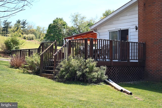 4092 Manchester St, Glen Rock, PA 17327 - view of grassy yard featuring a deck