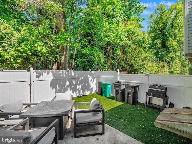 331 Possum Ct, Capitol Heights, MD 20743 - view of patio / terrace with a fenced backyard and grilling area