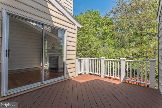 46878 Graham Cv, Sterling, VA 20165 - view of wooden deck