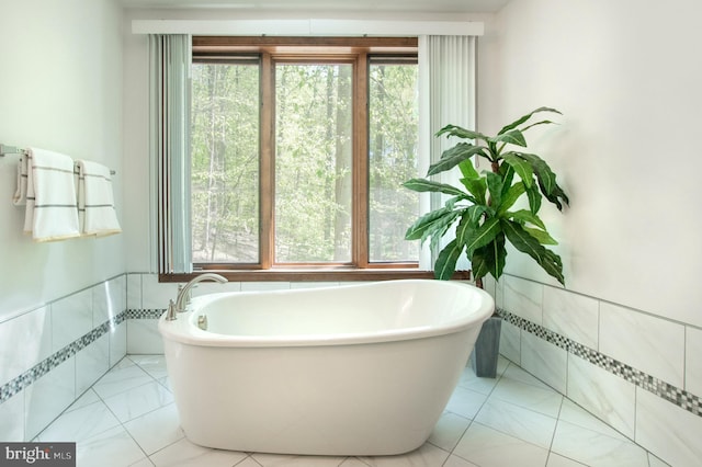 16 Hunters Ln, Chadds Ford, PA 19317 - bathroom featuring a freestanding tub