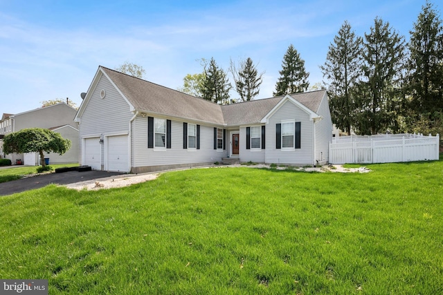 2 Underwood Ct, Burlington, NJ 08016 - single story home with a front yard, aphalt driveway, and fence