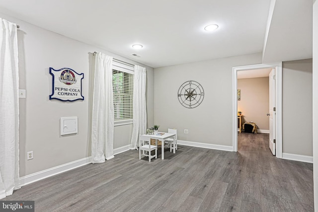 7098 Garden Walk, Columbia, MD 21044 - dining area featuring wood finished floors and baseboards