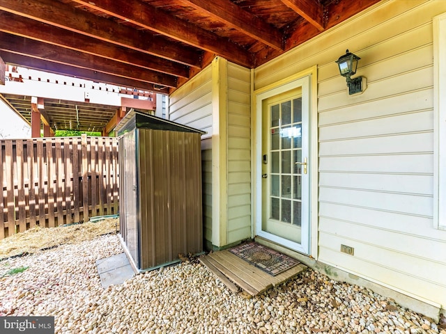109 Rock Creek Ct, Frederick, MD 21702 - entrance to property with fence